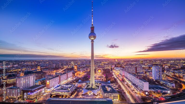 panoramic view at central berlin whil sunset